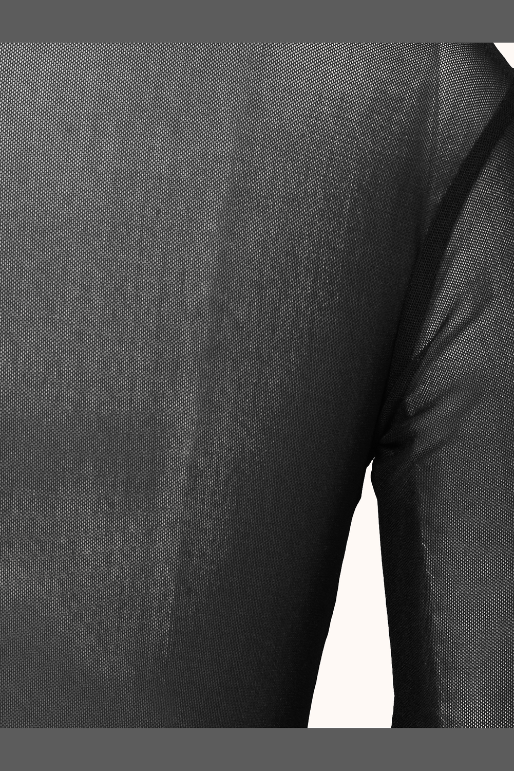 Mesh Turtleneck, Vīrya